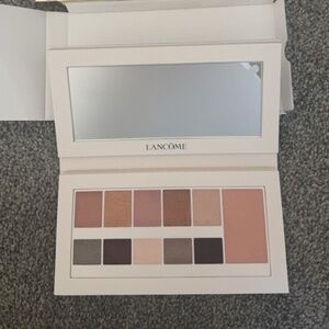 LANCOME HOLIDAY EYE AND FACE PALETTE LIMITED EDITION NEW IN BOX
